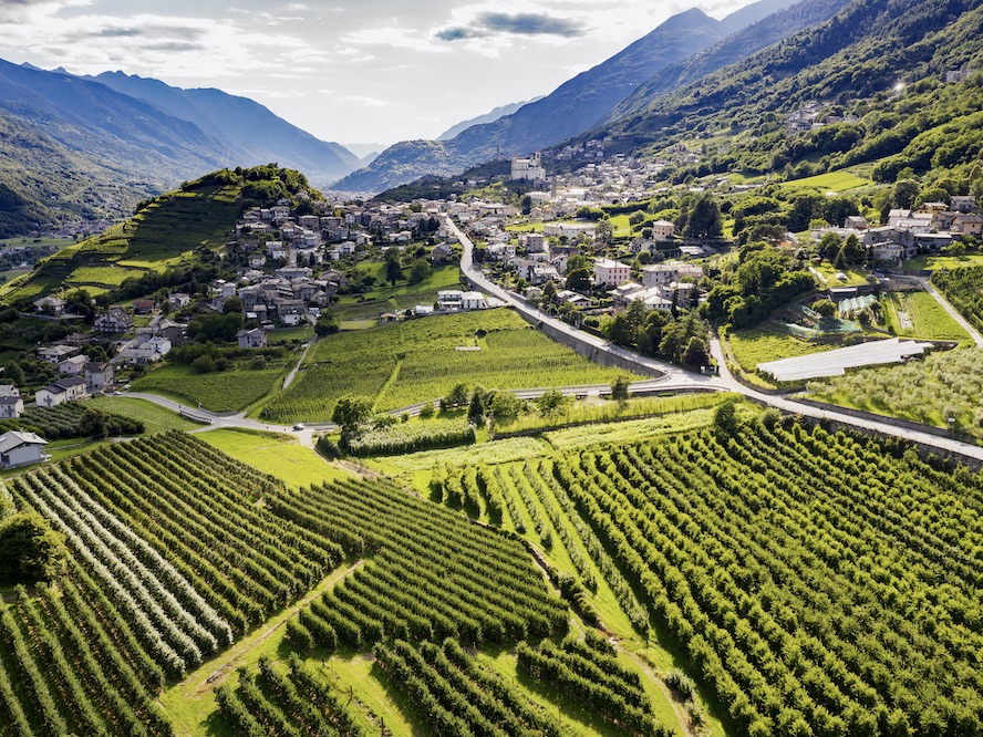 Tresivio, Valtellina (IT), Aerial view of the town
